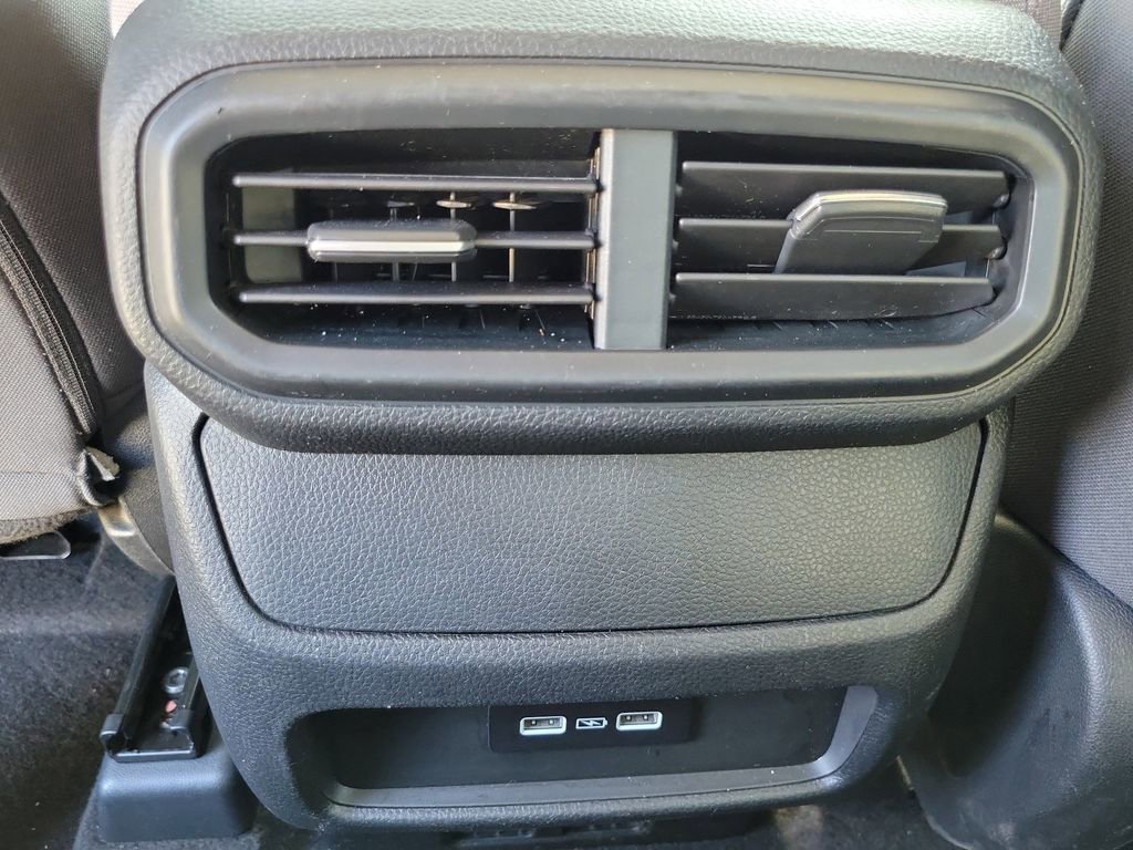 Certified 2023 Honda Pilot LX image 10