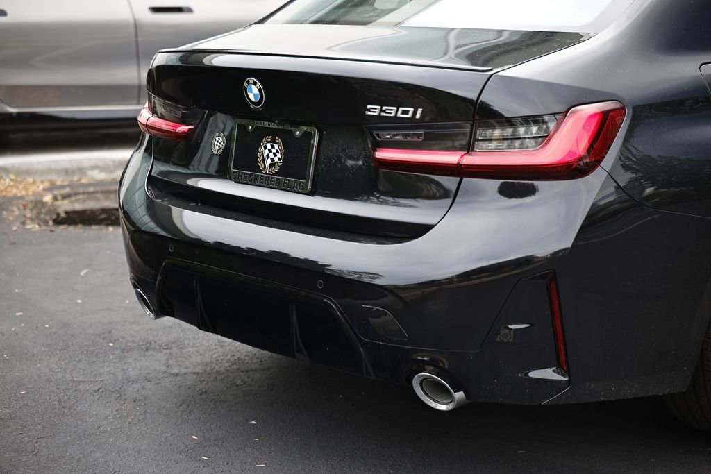 New 2026 BMW 330i Sedan w/ M Sport Package image 9