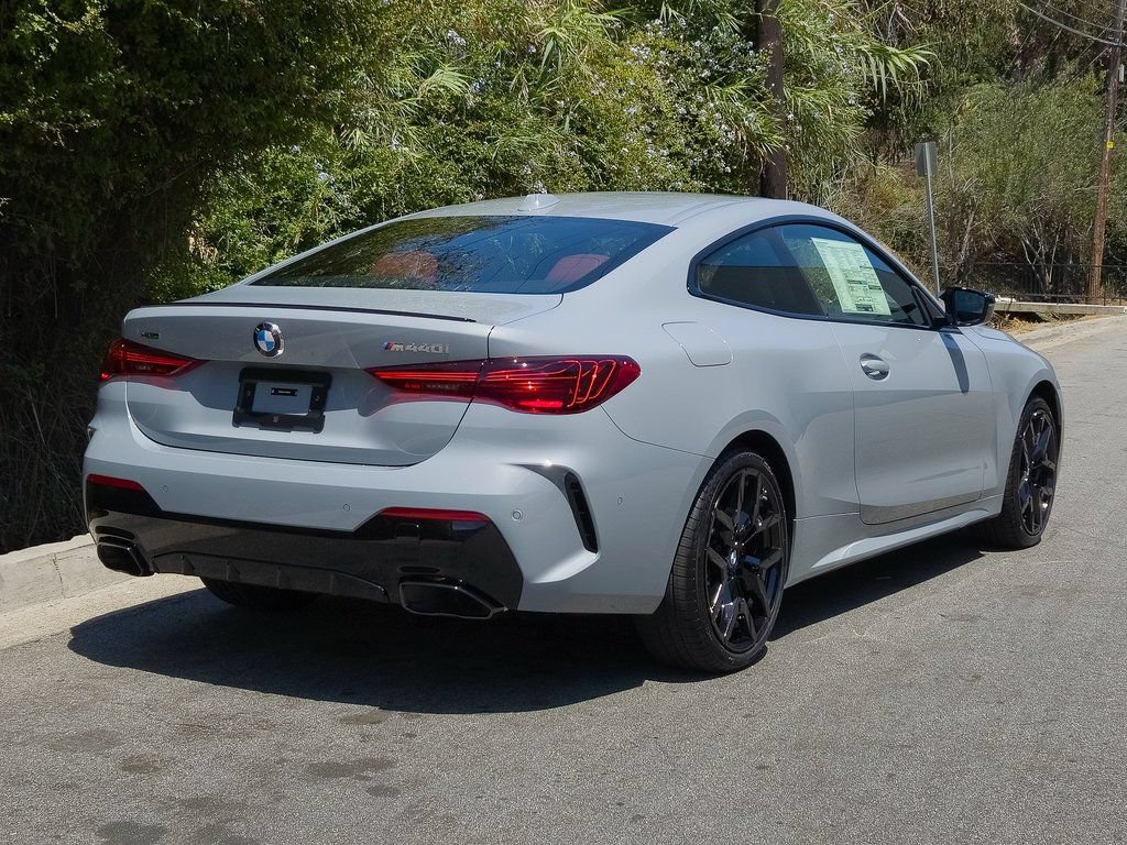 New 2026 BMW 440i xDrive Coupe w/ Premium Package AWD/4WD image 5