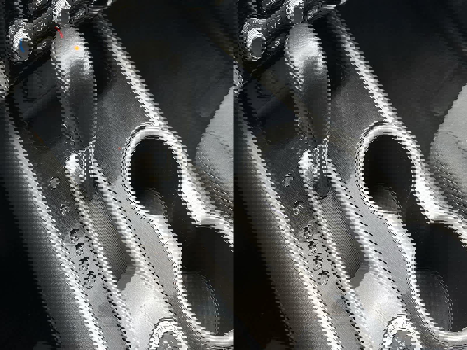 Used 2017 Nissan Pathfinder SV image 29