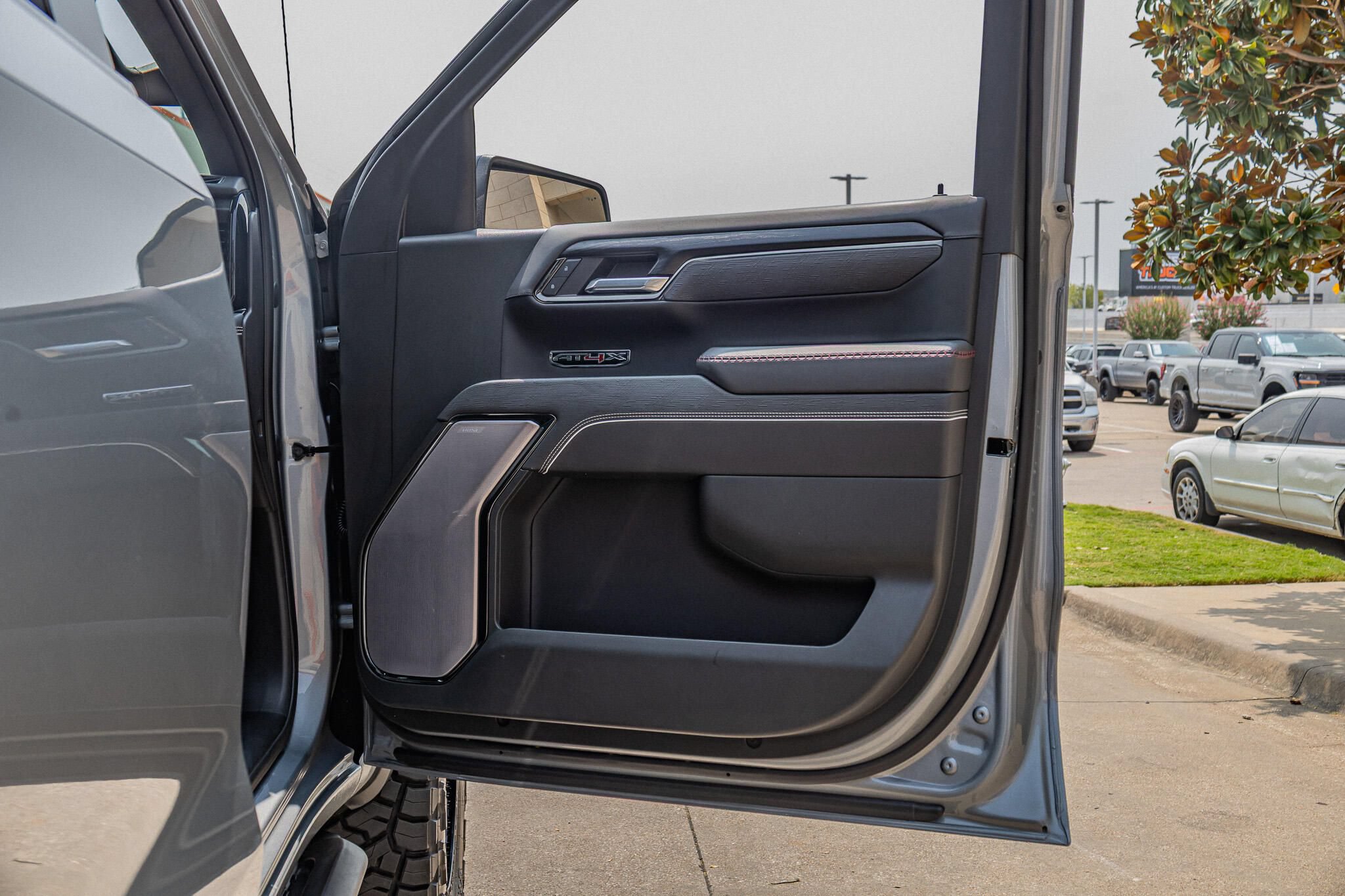 Used 2023 GMC Sierra 1500 AT4X AWD/4WD image 37