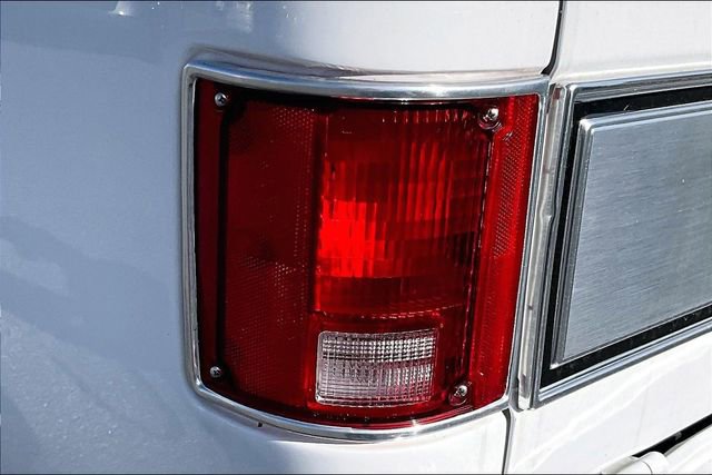 Used 1990 Chevrolet Blazer Base image 20