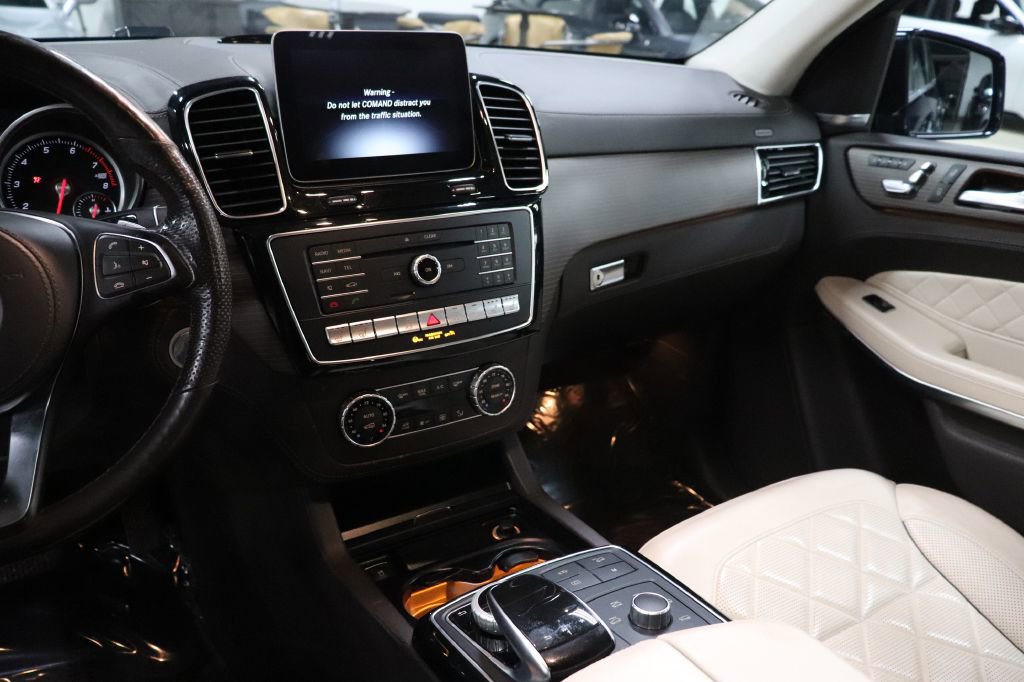 Used 2019 Mercedes-Benz GLS 550 4MATIC w/ Grand Edition Package image 31