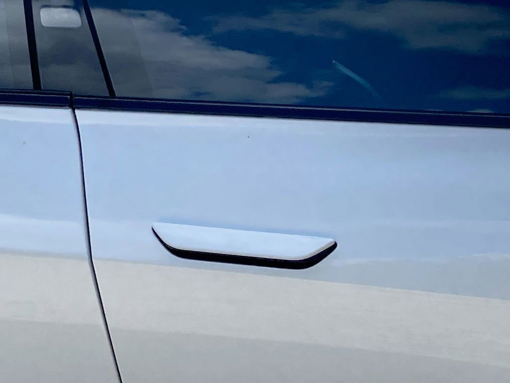 Used 2022 Lucid Air Grand Touring image 20