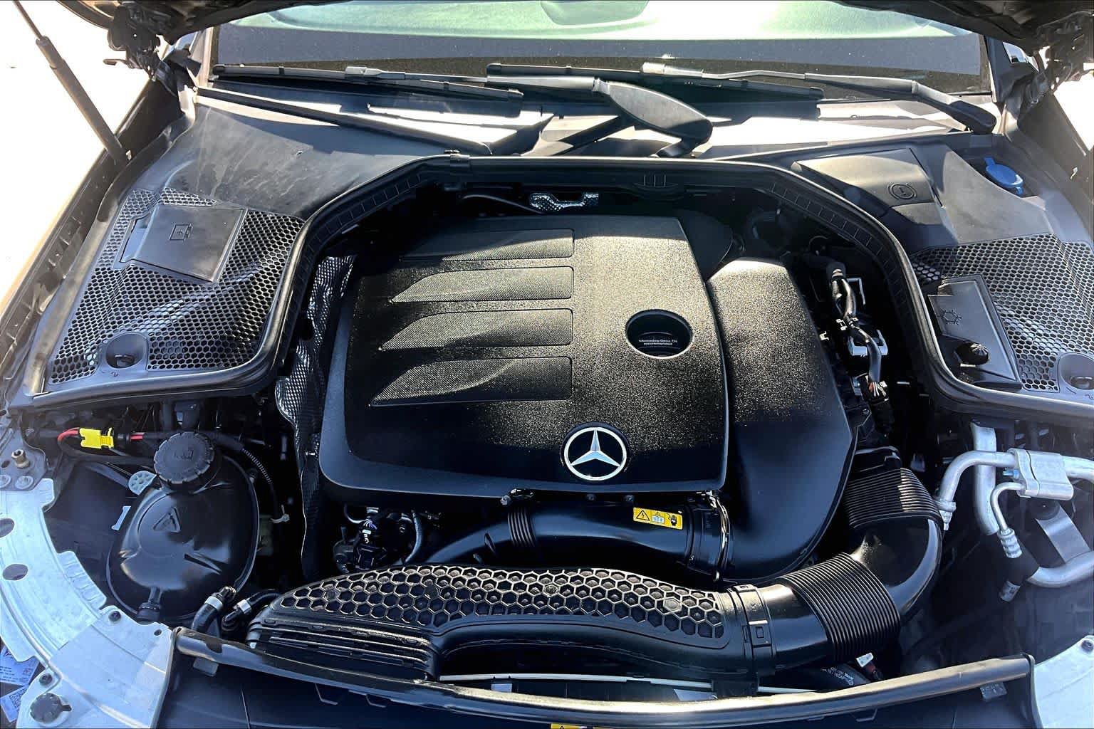 Used 2020 Mercedes-Benz C 300 Sedan image 32
