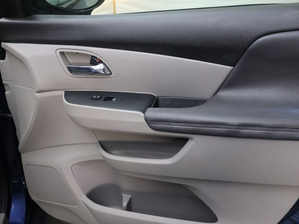 Used 2016 Honda Odyssey SE image 11