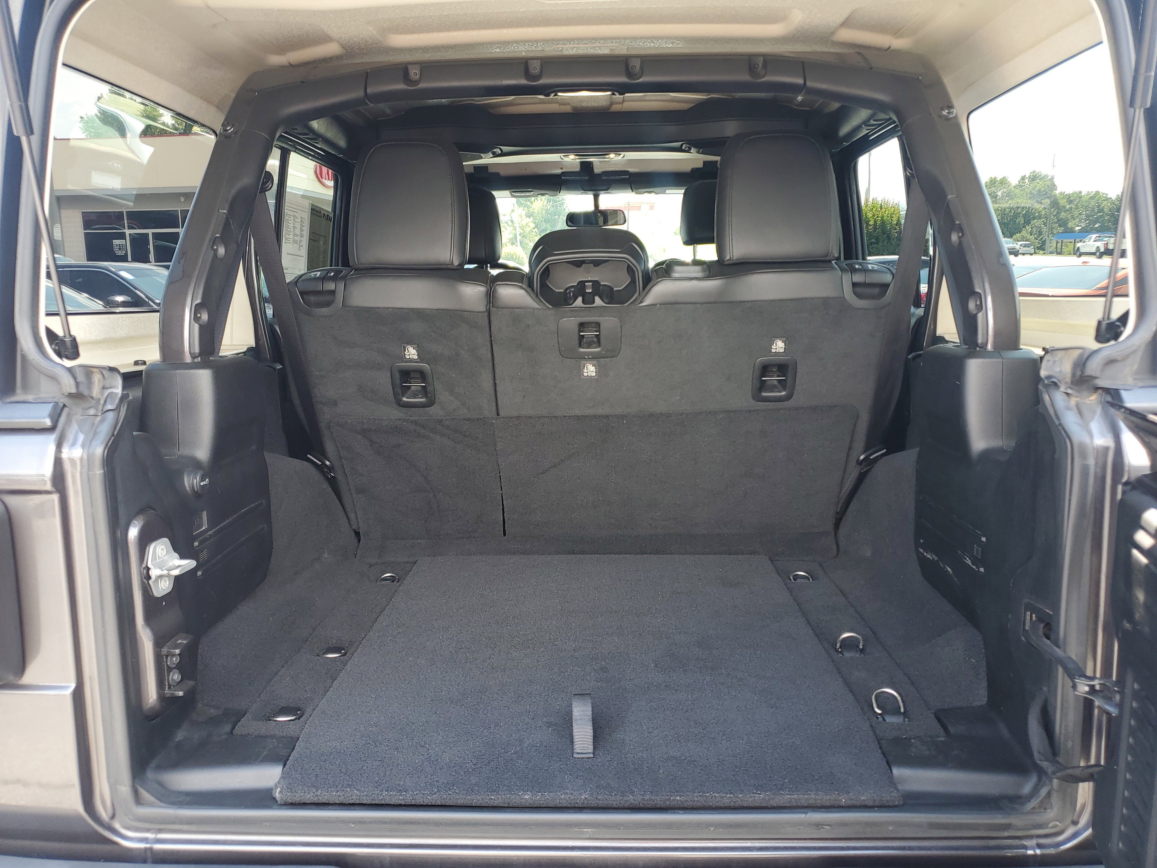 Used 2021 Jeep Wrangler Unlimited Rubicon image 9