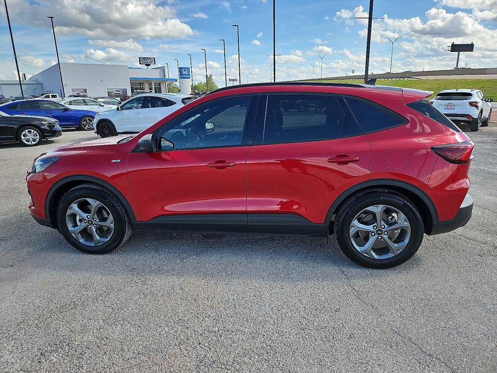 Used 2025 Ford Escape ST-Line w/ Tech Pack #1 image 3