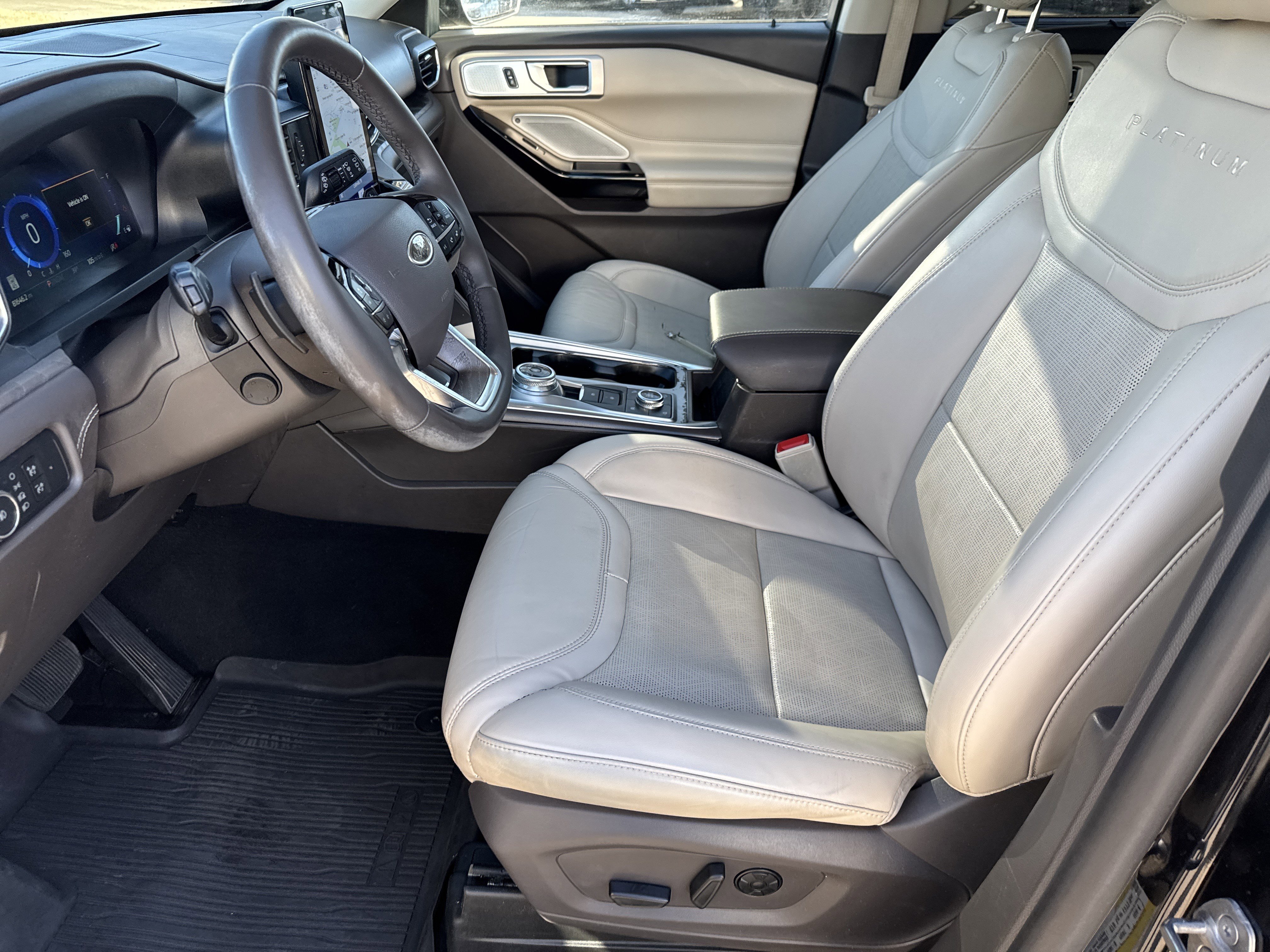 Used 2021 Ford Explorer Platinum w/ Equipment Group 601A image 10