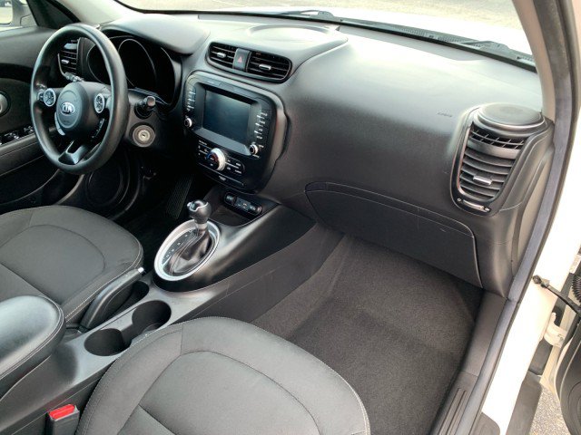 Used 2019 Kia Soul + FWD image 18