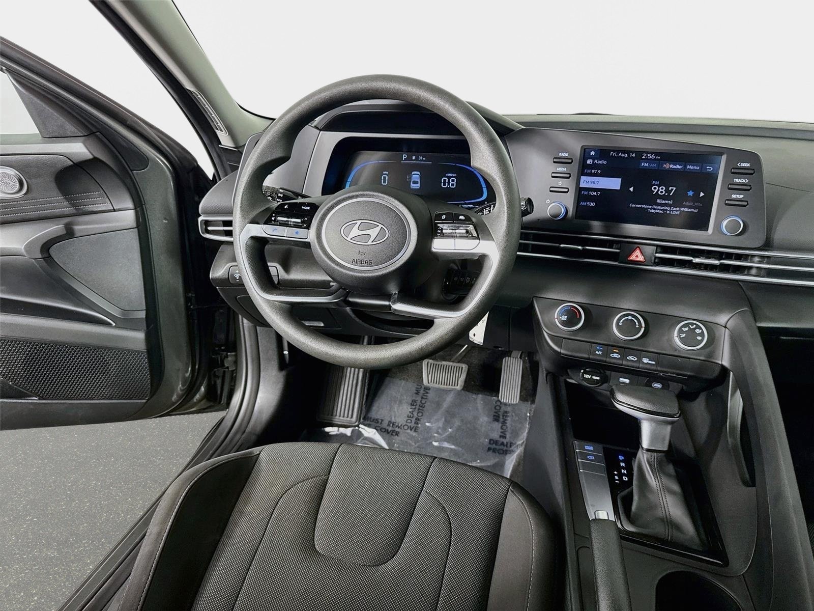 Certified 2025 Hyundai Elantra SE FWD image 21