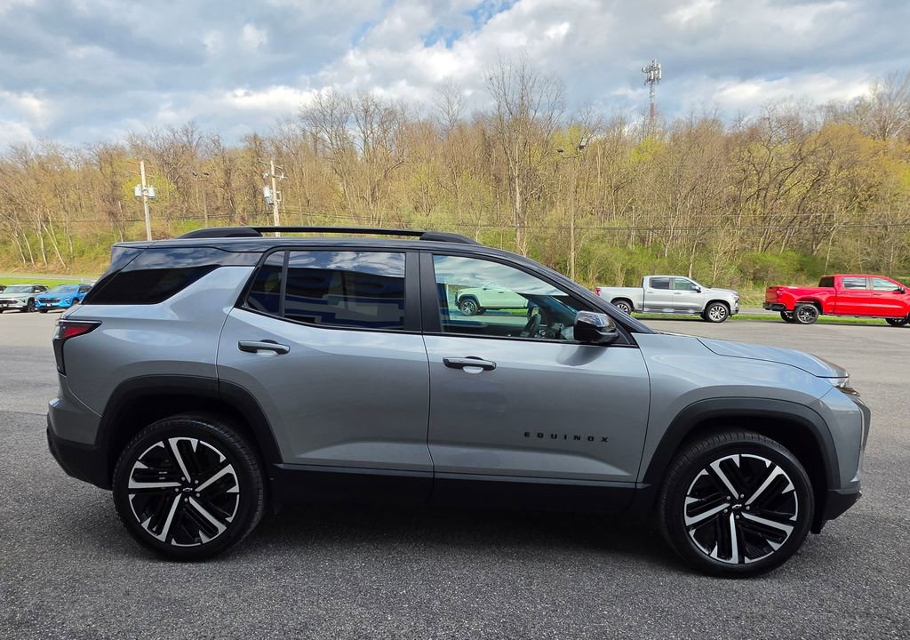 New 2026 Chevrolet Equinox RS w/ Convenience Package III image 7