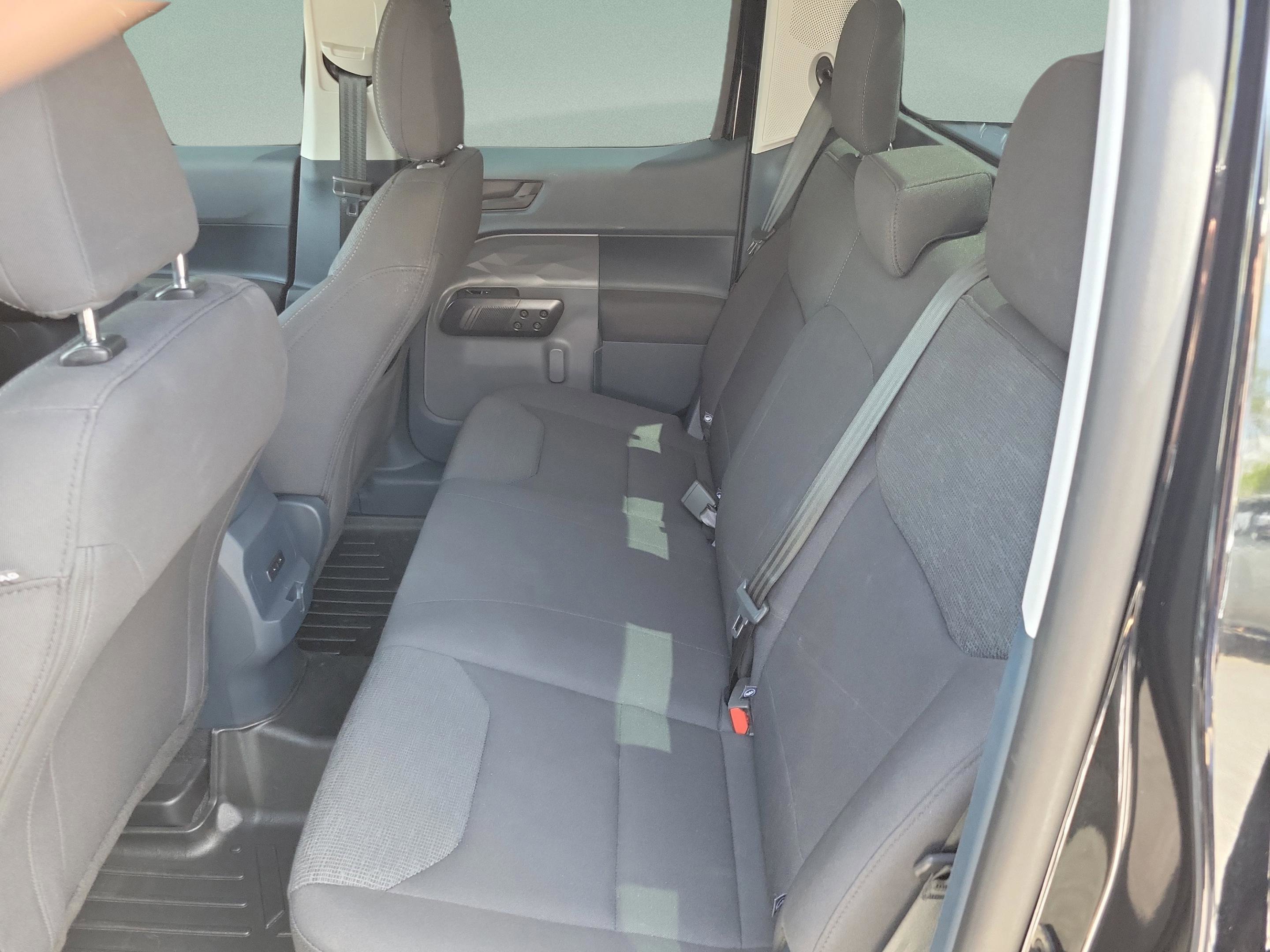 Used 2025 Ford Maverick XL w/ Equipment Group 102A image 23