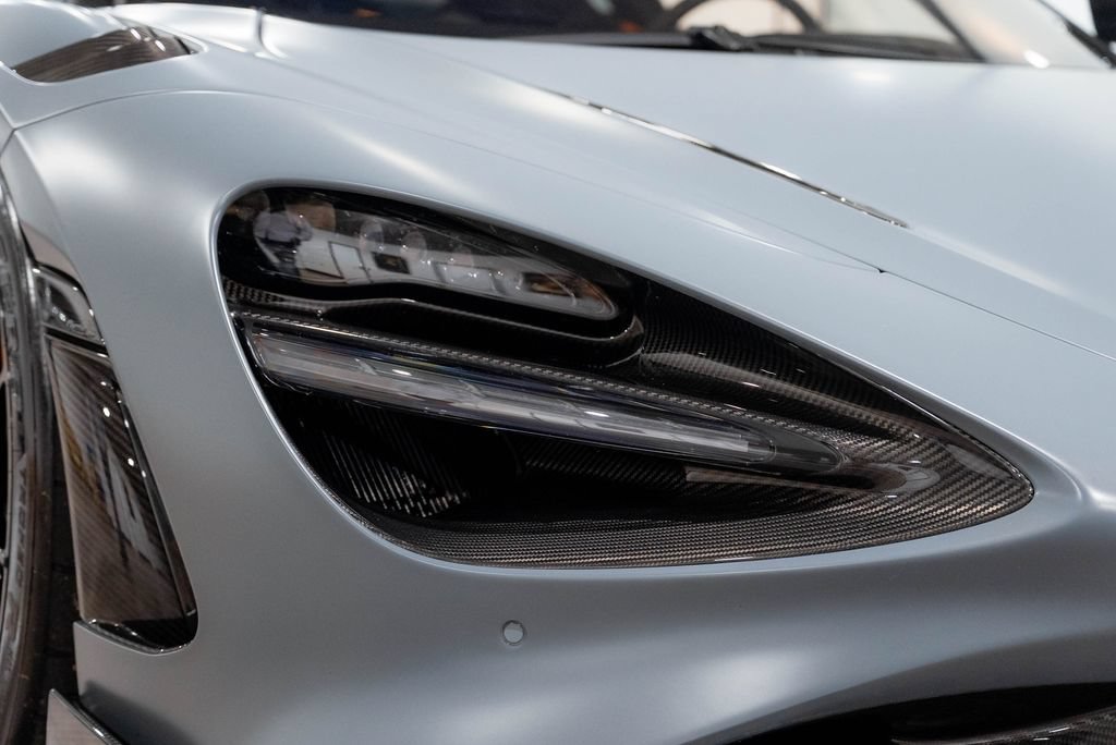 Used 2021 McLaren 765LT RWD image 15