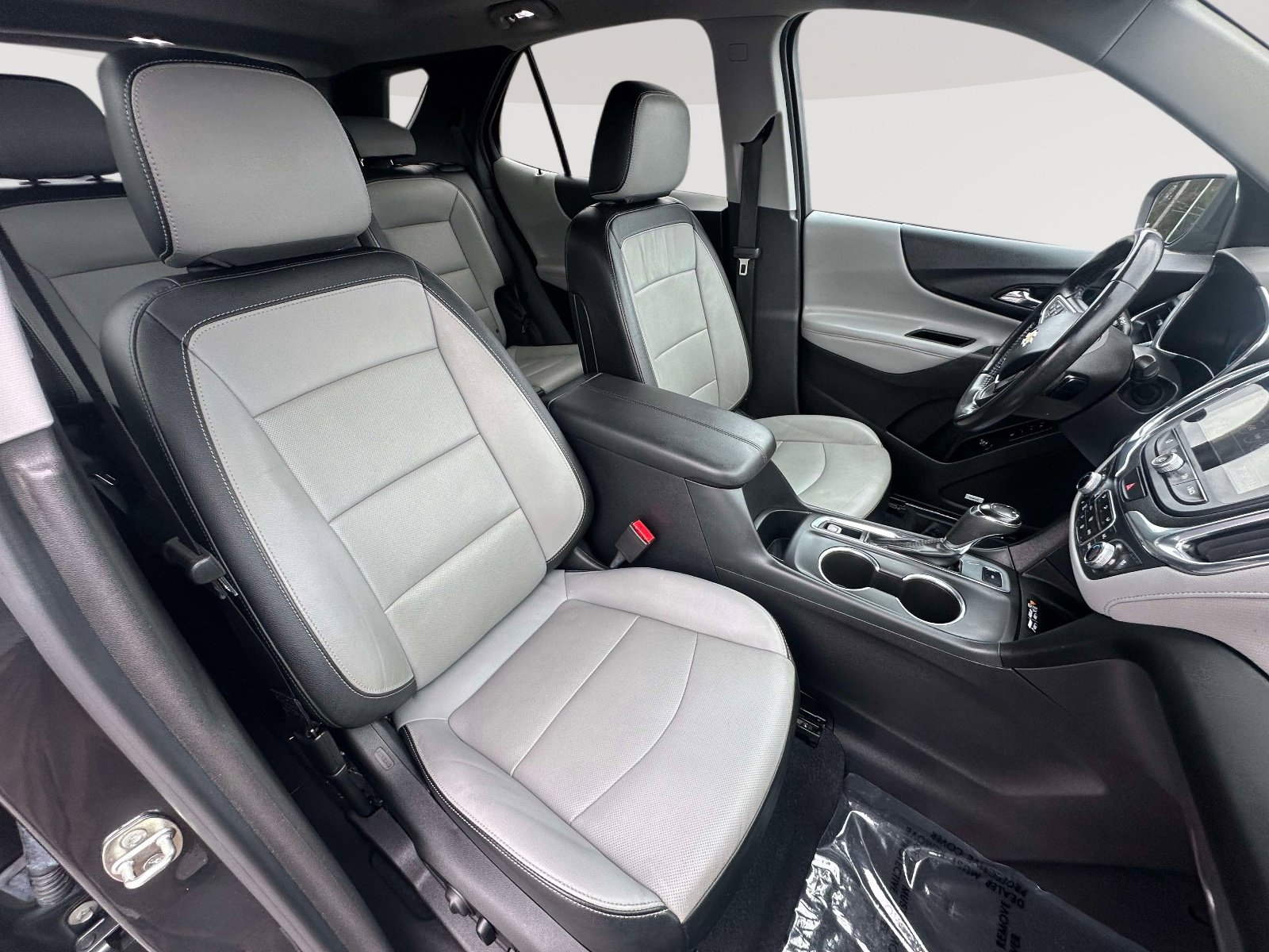 Used 2020 Chevrolet Equinox Premier image 31