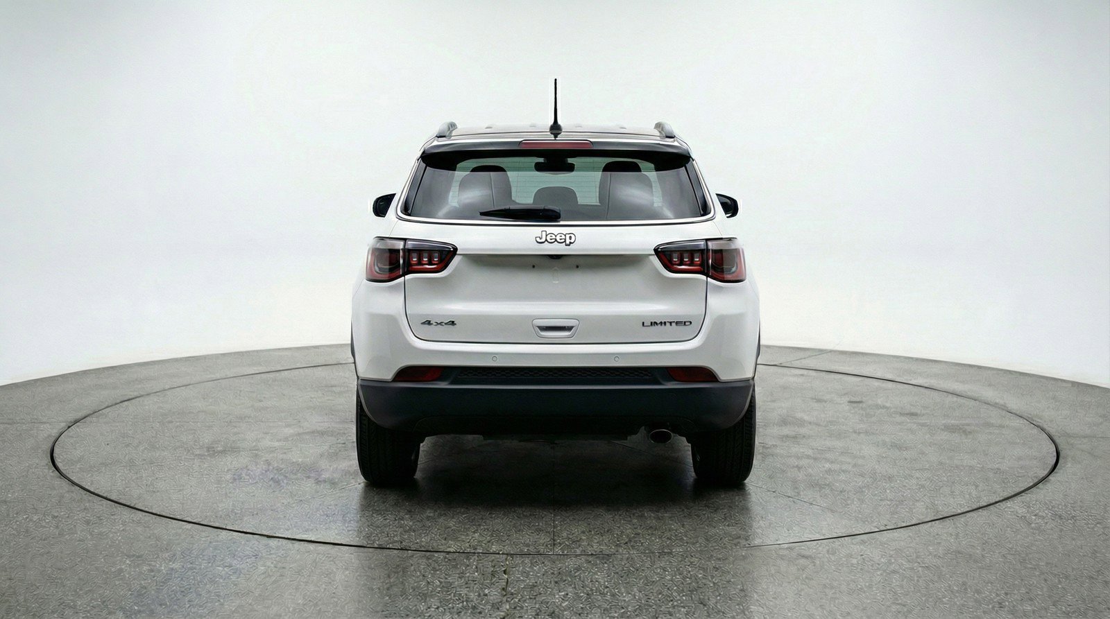 Used 2025 Jeep Compass Limited image 7