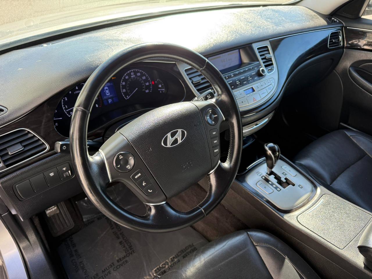 Used 2013 Hyundai Genesis 3.8 image 31