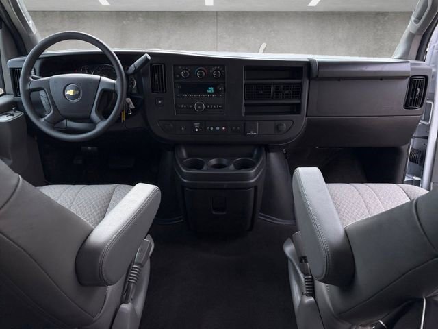 Certified 2025 Chevrolet Express 3500 LT w/ LT Preferred Equipment Group RWD image 17