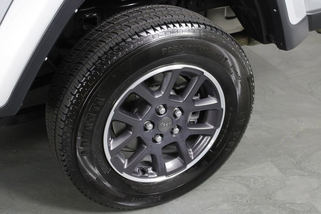 Used 2023 Jeep Gladiator Overland image 12