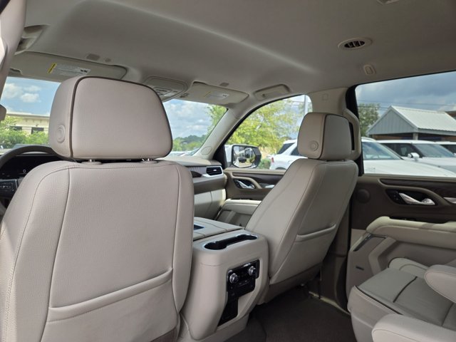 Used 2023 GMC Yukon Denali RWD image 16