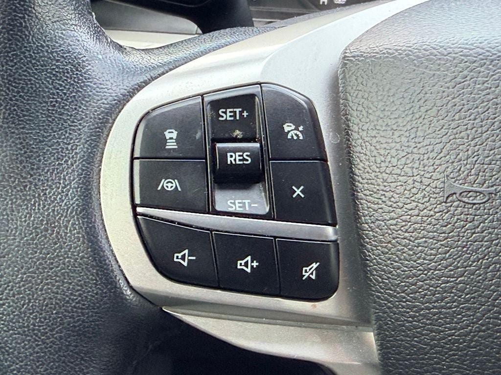 Certified 2022 Ford Explorer XLT w/ Equipment Group 202A RWD image 24