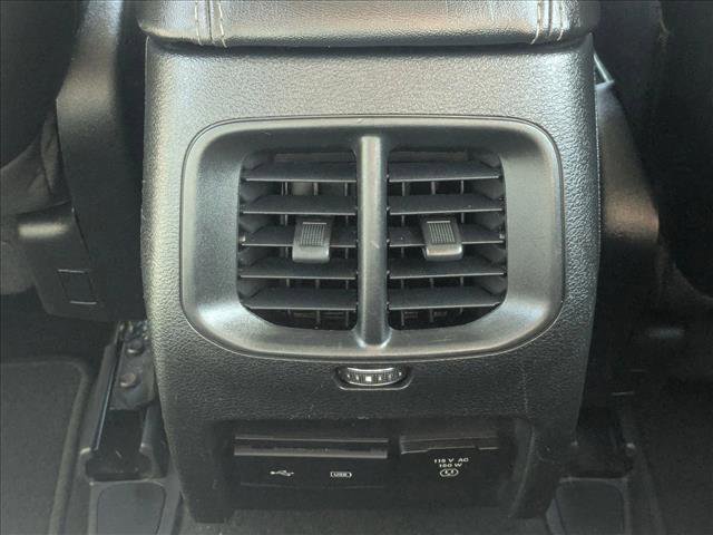 Used 2019 Jeep Cherokee Limited w/ Luxury Group image 21