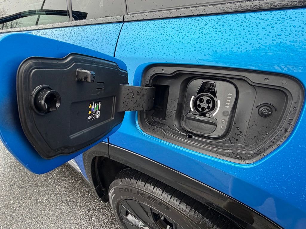 Used 2025 Jeep Wagoneer S Launch Edition image 17