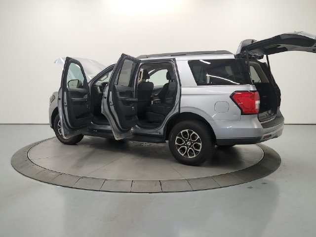 Used 2024 Ford Expedition XLT RWD image 36