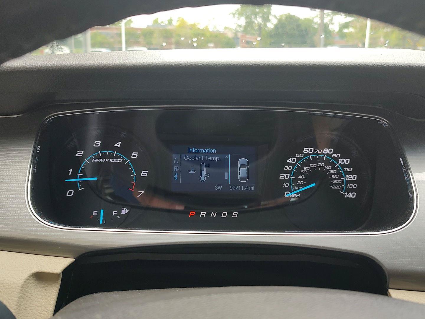 Used 2016 Ford Taurus SEL FWD image 13
