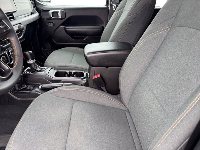 Used 2024 Jeep Wrangler Unlimited Sport AWD/4WD image 12