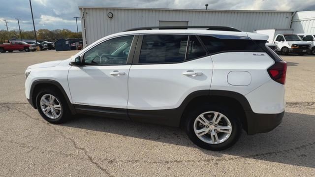 Used 2023 GMC Terrain SLE w/ Driver Convenience Package AWD/4WD image 8