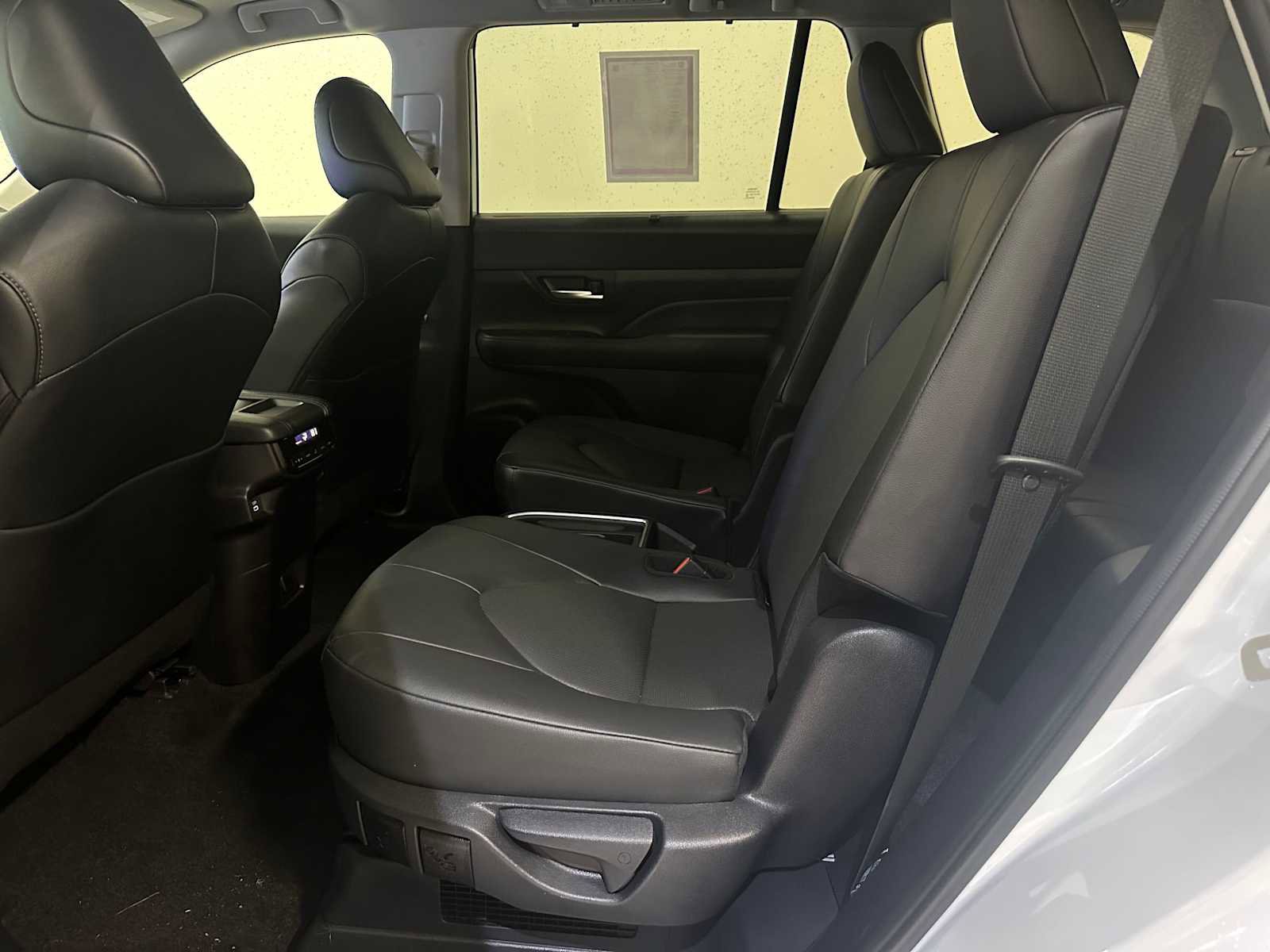 Certified 2025 Toyota Grand Highlander AWD Hybrid image 20