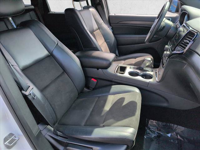 Used 2019 Jeep Grand Cherokee Altitude AWD/4WD image 23