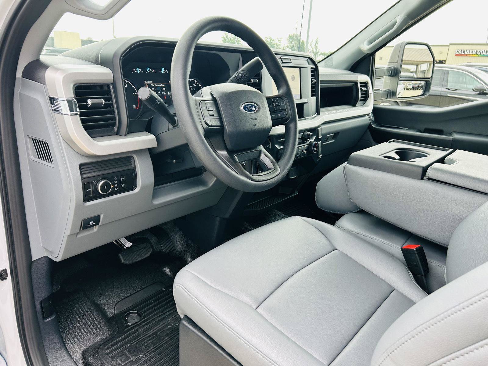 New 2026 Ford F350 XL AWD/4WD image 9