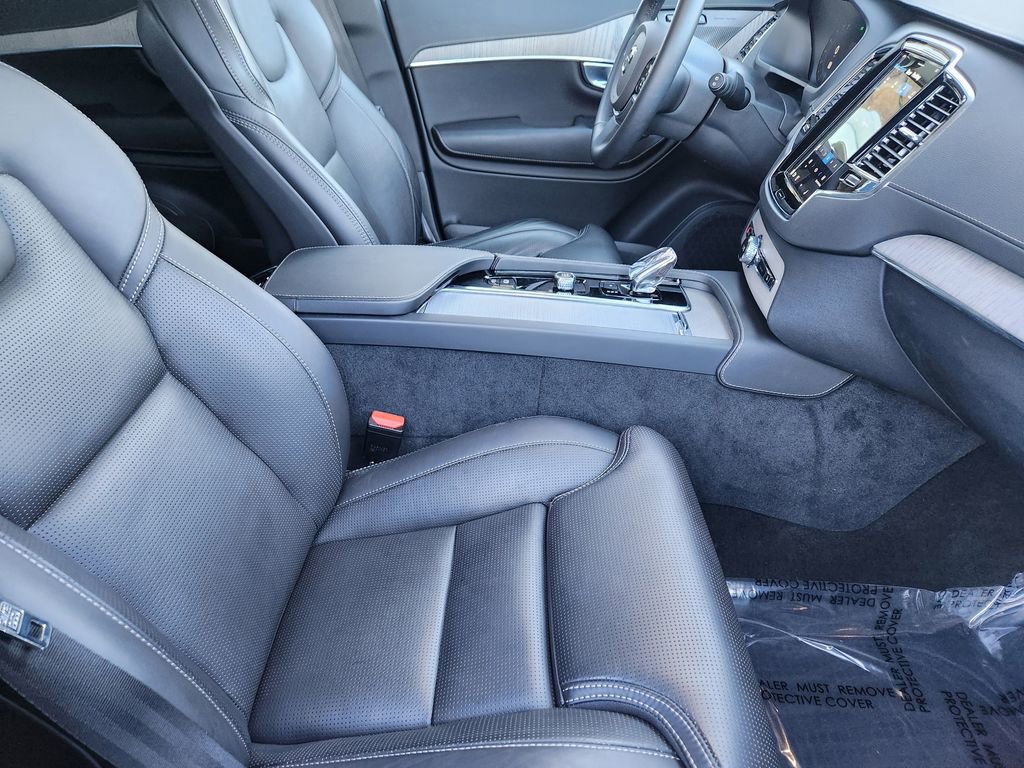 New 2025 Volvo XC90 T8 Ultra w/ Protection Package Premier image 19