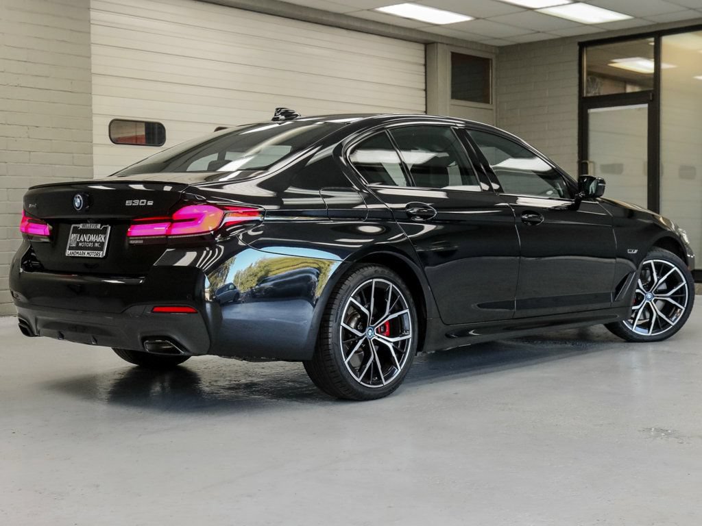 Used 2023 BMW 530e xDrive w/ Premium Package AWD/4WD image 30