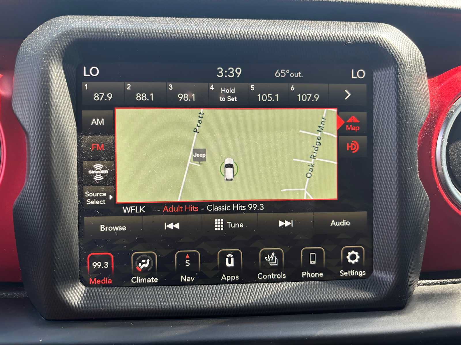 Used 2022 Jeep Gladiator Rubicon w/ Cold Weather Group AWD/4WD image 33