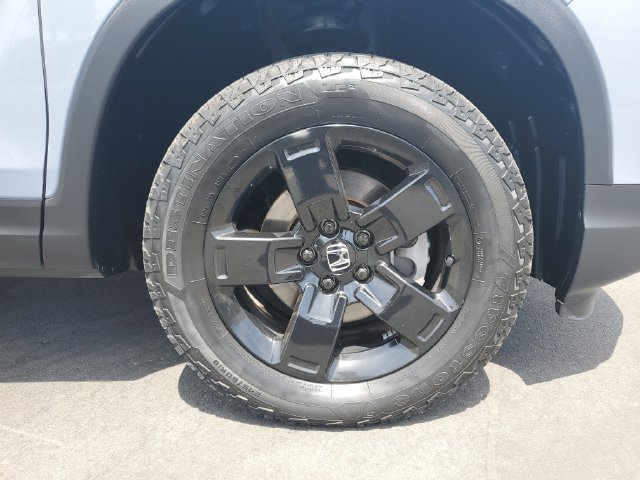 Certified 2024 Honda Ridgeline Black Edition image 6