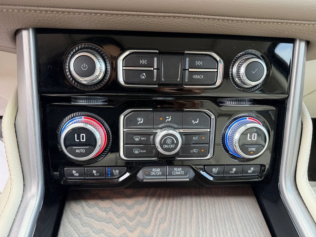 Used 2023 GMC Yukon Denali AWD/4WD image 31