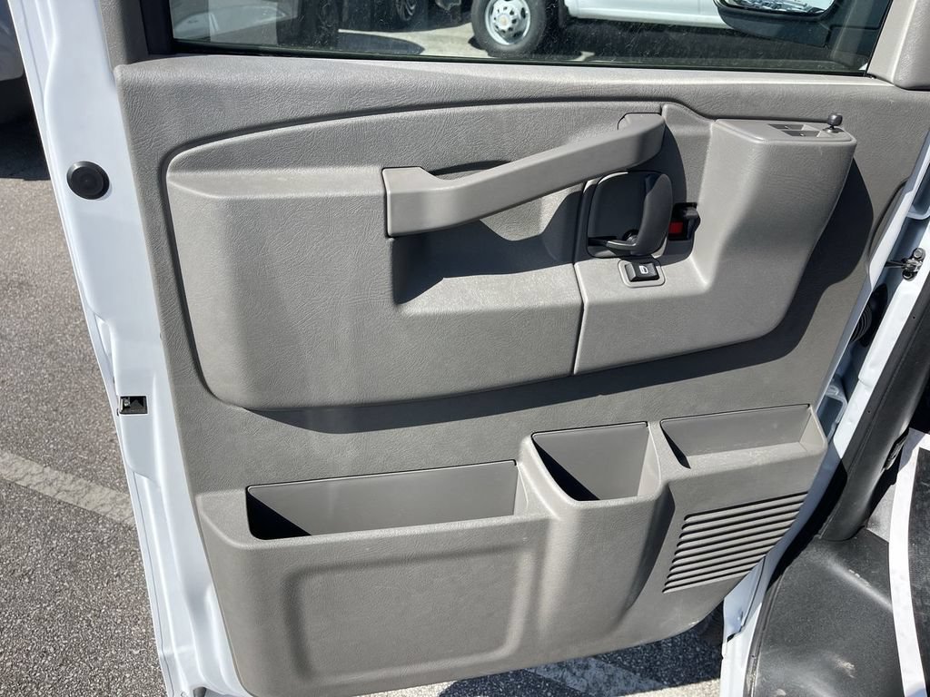 New 2026 Chevrolet Express 2500 Extended w/ Driver Convenience Package RWD image 6