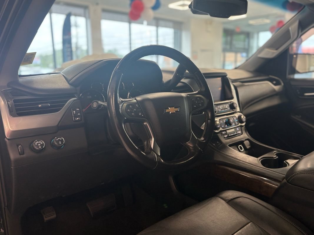 Used 2018 Chevrolet Tahoe LT w/ LT Signature Package AWD/4WD image 17