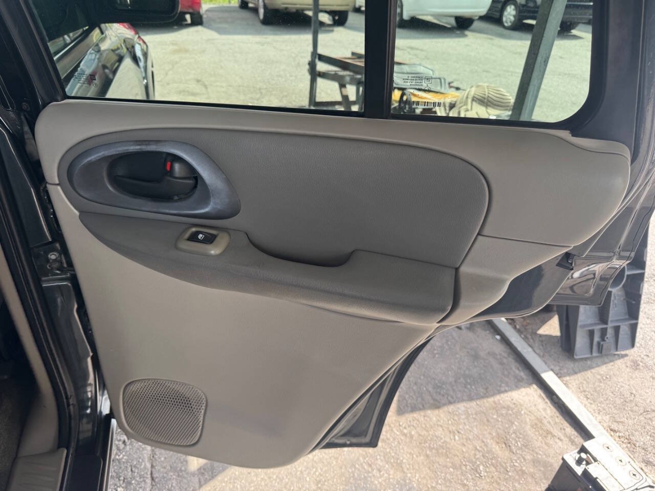 Used 2003 Chevrolet TrailBlazer LS w/ Preferred Equipment Group RWD image 20