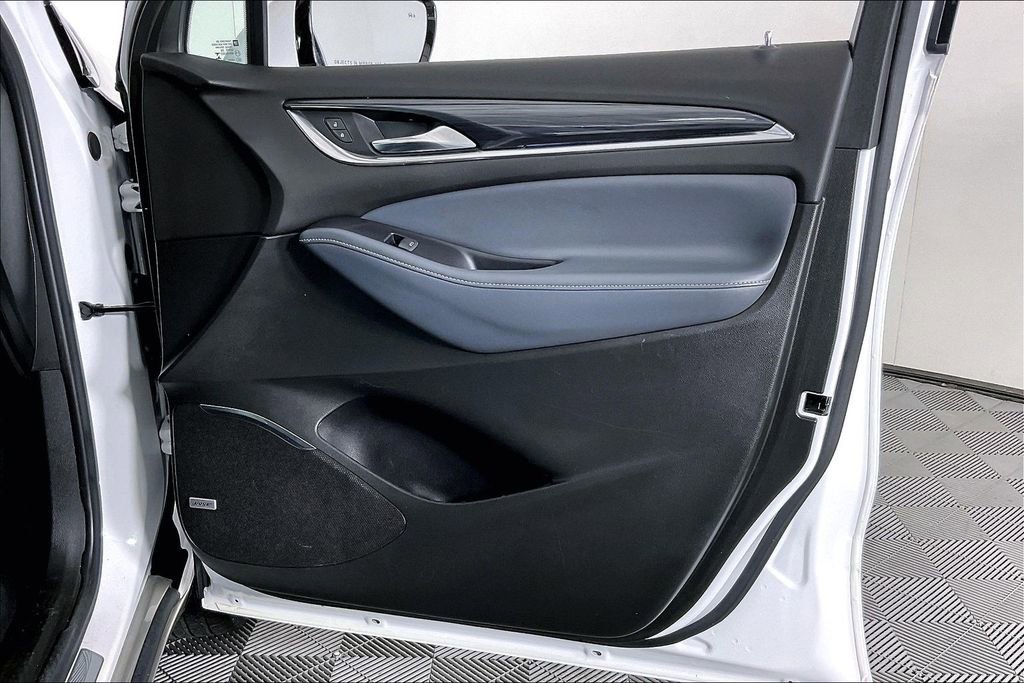 Used 2022 Buick Enclave Premium image 25