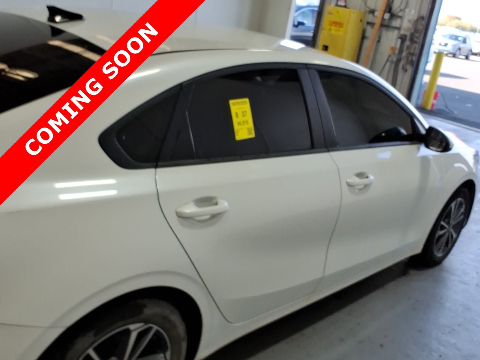 Used 2022 Kia Forte LXS FWD image 3