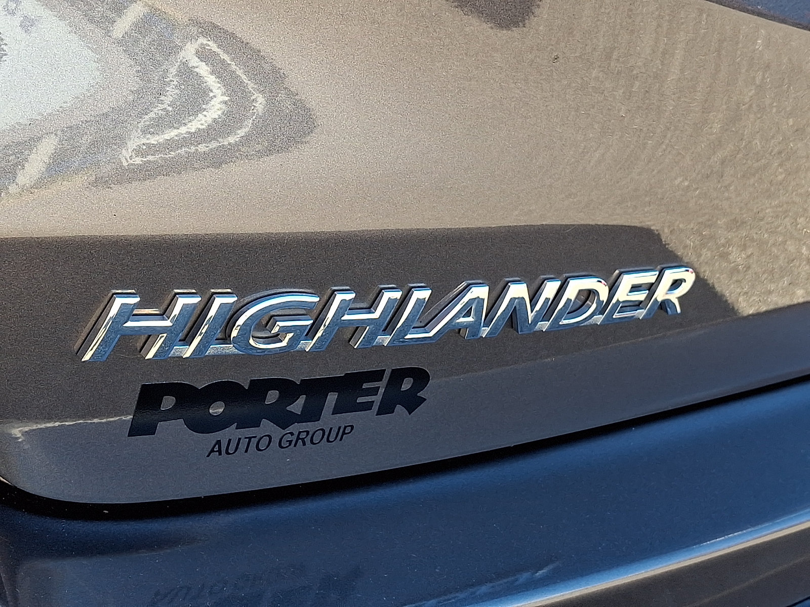 Used 2016 Toyota Highlander LE AWD/4WD image 32