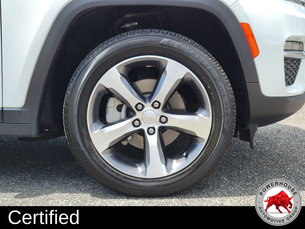Used 2024 Jeep Grand Cherokee Limited RWD image 12