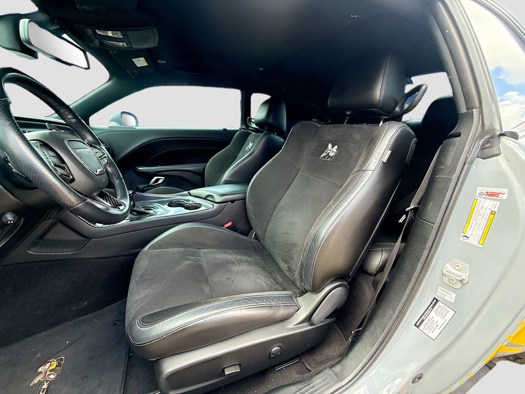 Used 2022 Dodge Challenger R/T Scat Pack w/ Plus Package RWD image 23