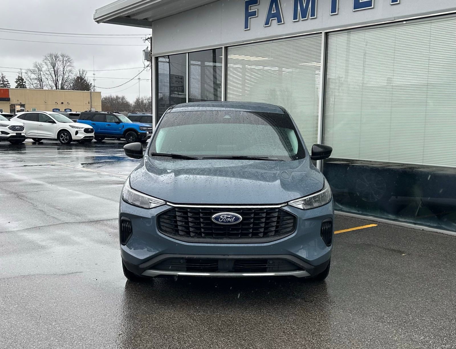 Used 2023 Ford Escape Active image 2