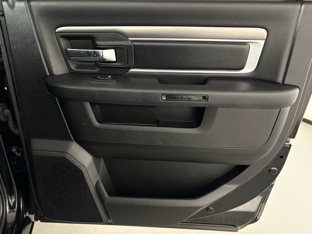 Used 2024 RAM 1500 Classic Warlock image 34