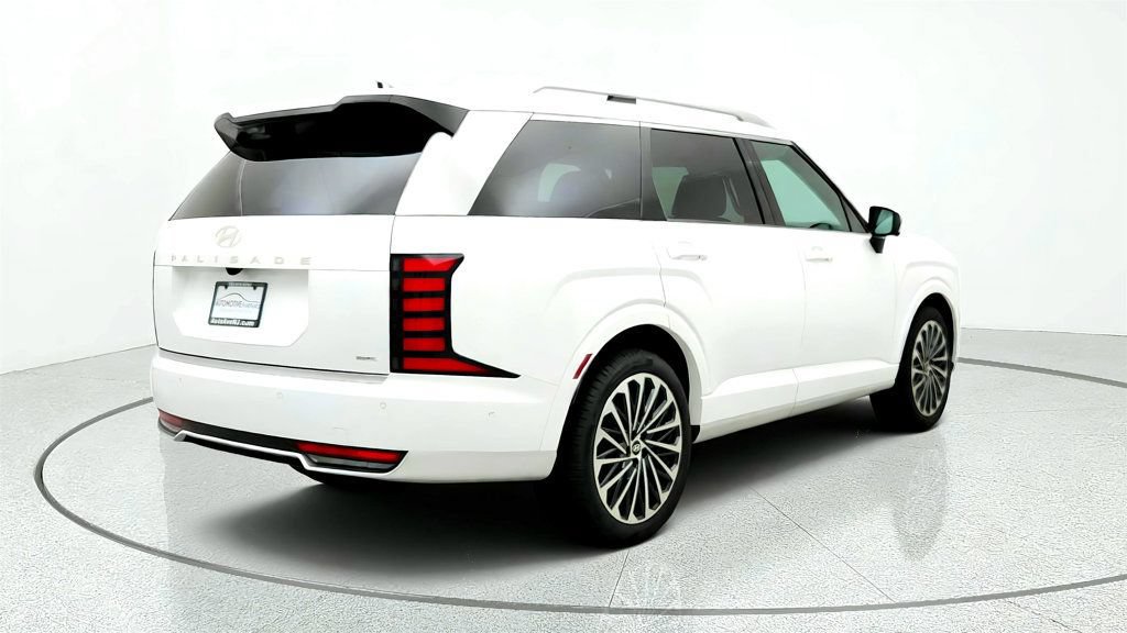 Used 2026 Hyundai Palisade Calligraphy AWD/4WD image 5